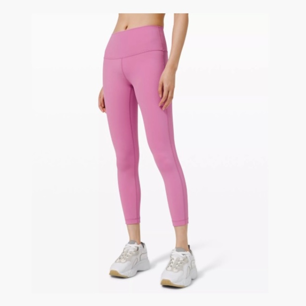 Lululemon WUNDER UNDER HIGH-RISE TIGHT 25"
*FULL-ON LUXTREME